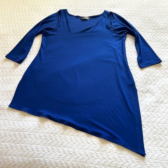 Sympli Nu Focus Asymmetric Hem Cut Out Shoulder 3/4 Sleeve Tunic Cobalt Blue - Picture 7 of 17